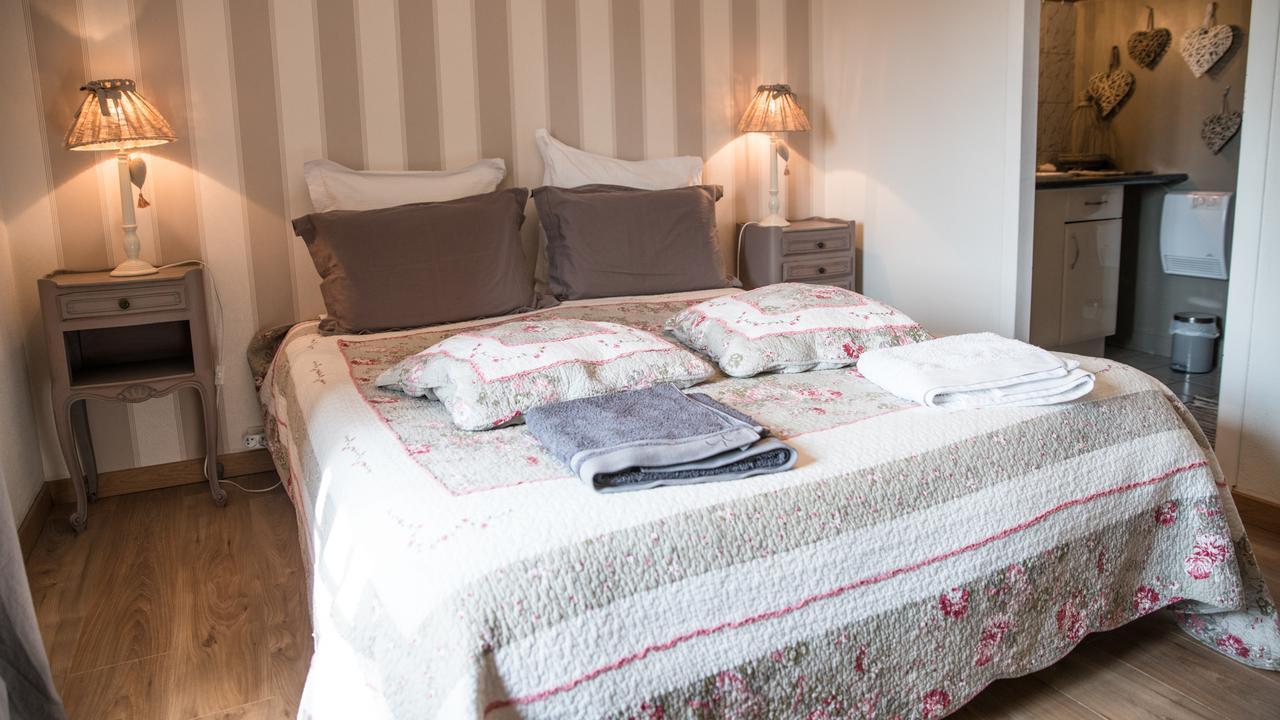 Au Jardin D'Eloise Bed & Breakfast Tremereuc Exterior foto