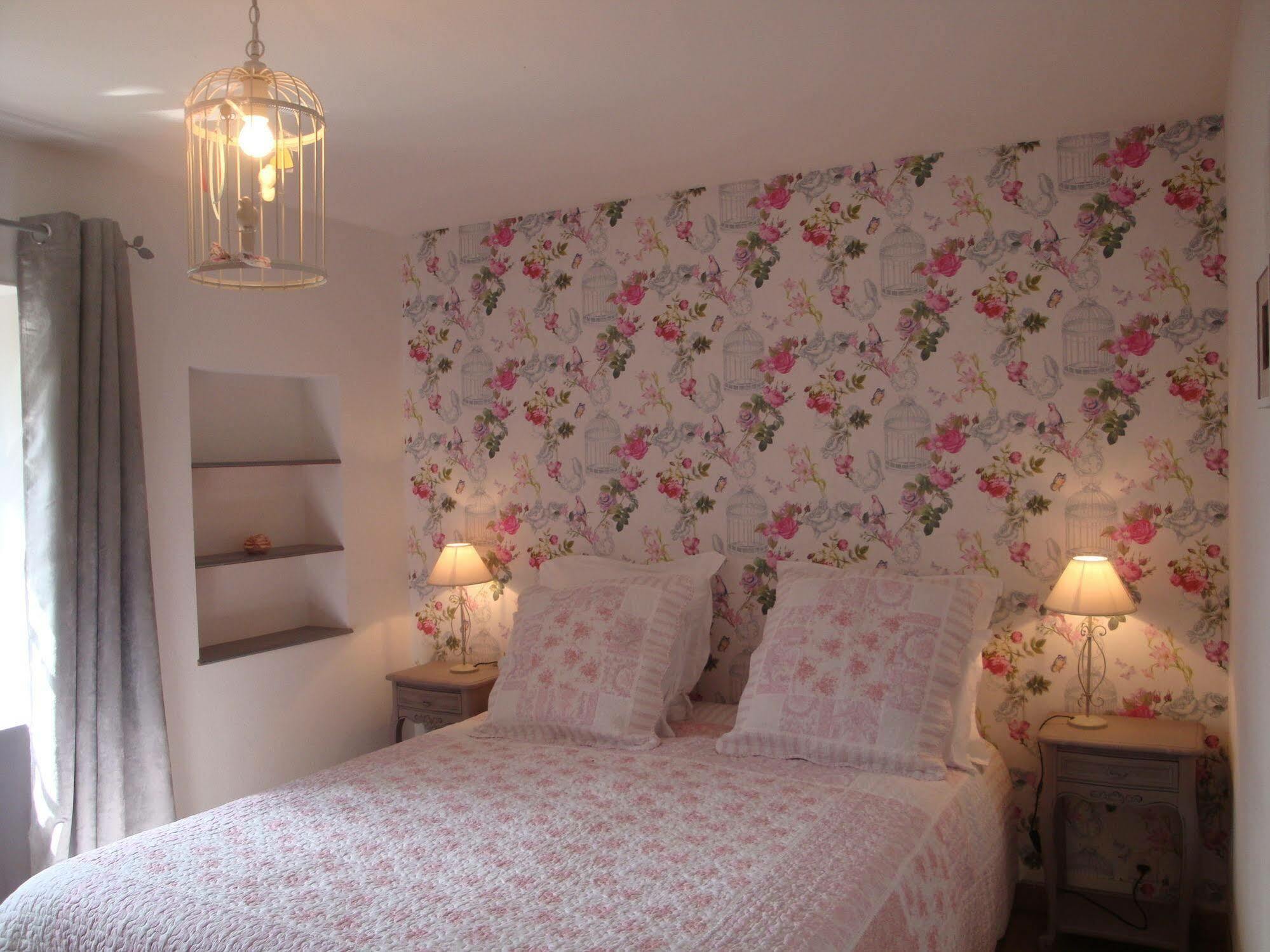 Au Jardin D'Eloise Bed & Breakfast Tremereuc Exterior foto